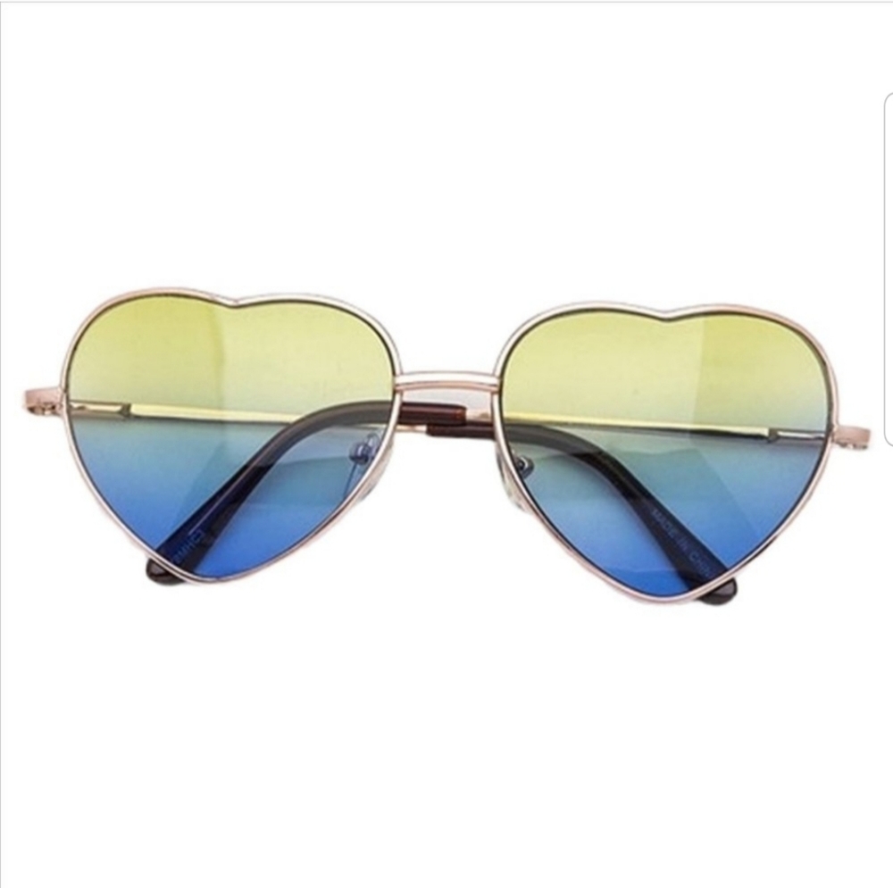 NEW-Heart shaped Ocean Lens Sunglasses